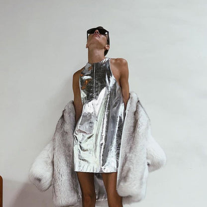 Effortlessly Elegant Dress with a Timeless Design