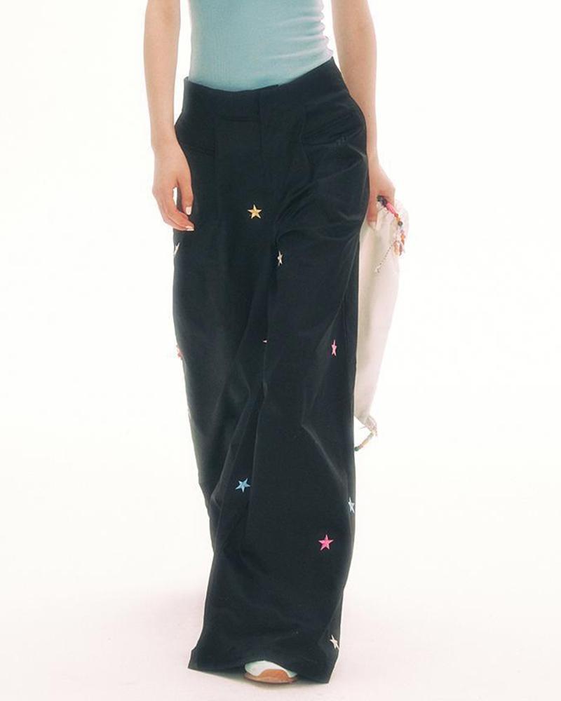 Well Tailored Pants with a Graceful Silhouette