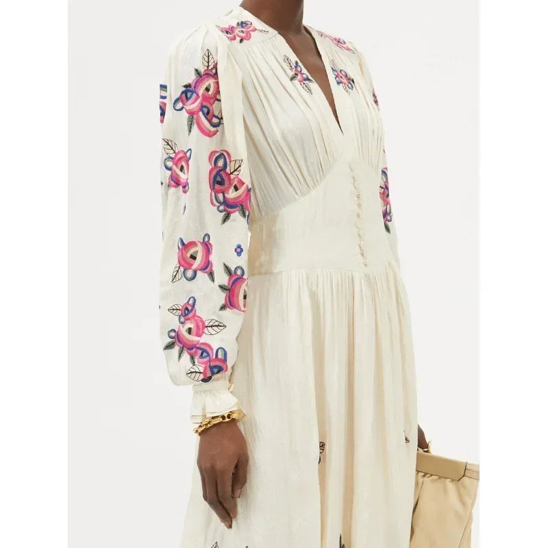 Beautifully Crafted Dress in a Classic Style