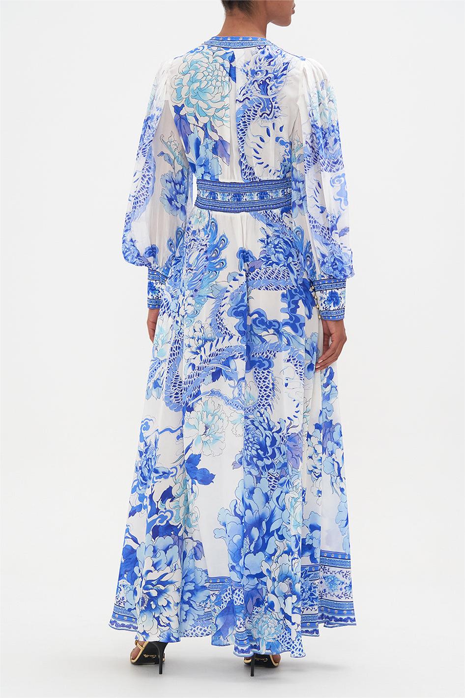 Classic Vintage Dress with a Flattering Fit