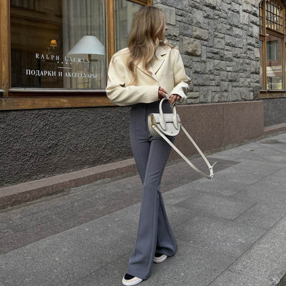 Effortlessly Elegant Cardigan with a Timeless Design