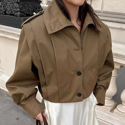 Elegantly Styled Coat for Everyday Wear
