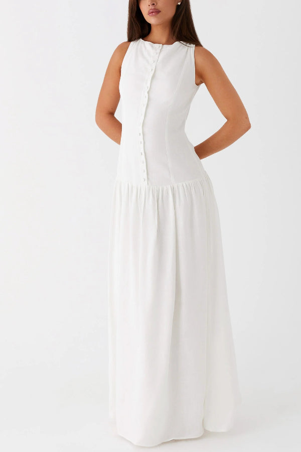 Beautifully Finished Dress in a Timeless Design