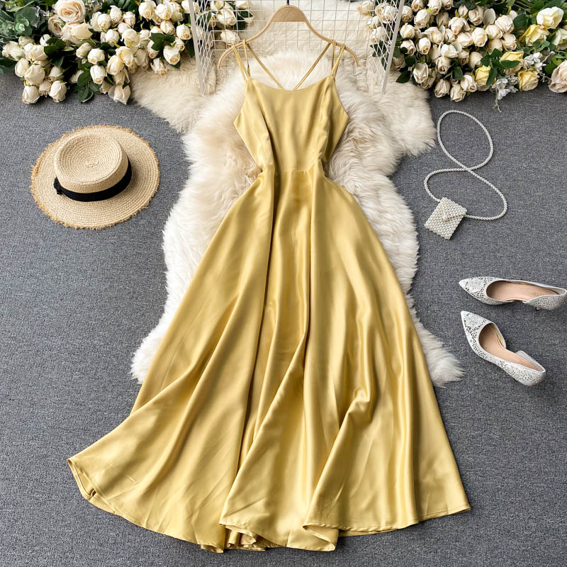 Gracefully Styled Dress for Any Occasion