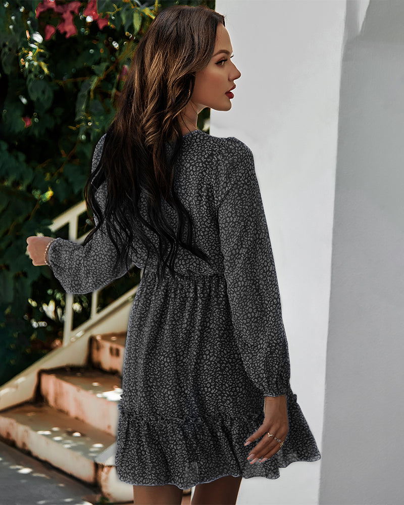 Gracefully Styled Dress for Any Occasion
