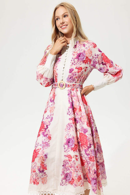 Well Tailored Dress with a Graceful Silhouette