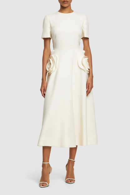 Classic Vintage Dress with a Flattering Fit