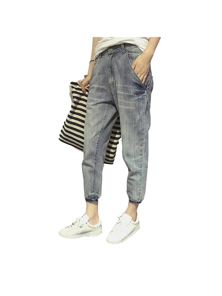 Effortlessly Elegant Pants with a Timeless Design