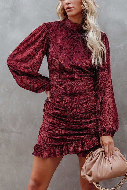 Gracefully Styled Dress for Any Occasion