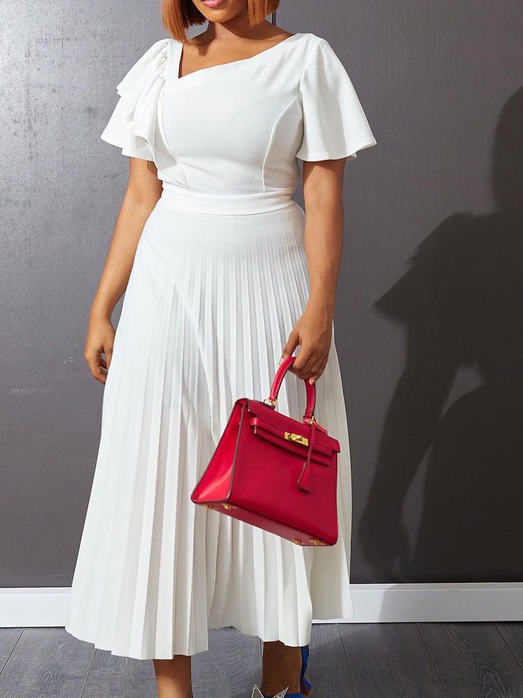 Effortlessly Elegant Dress with a Timeless Design