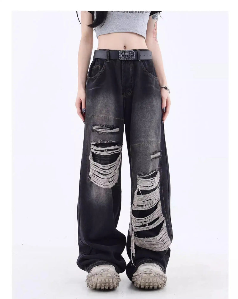 A Vintage Style Pants with Delicate Timeless Details