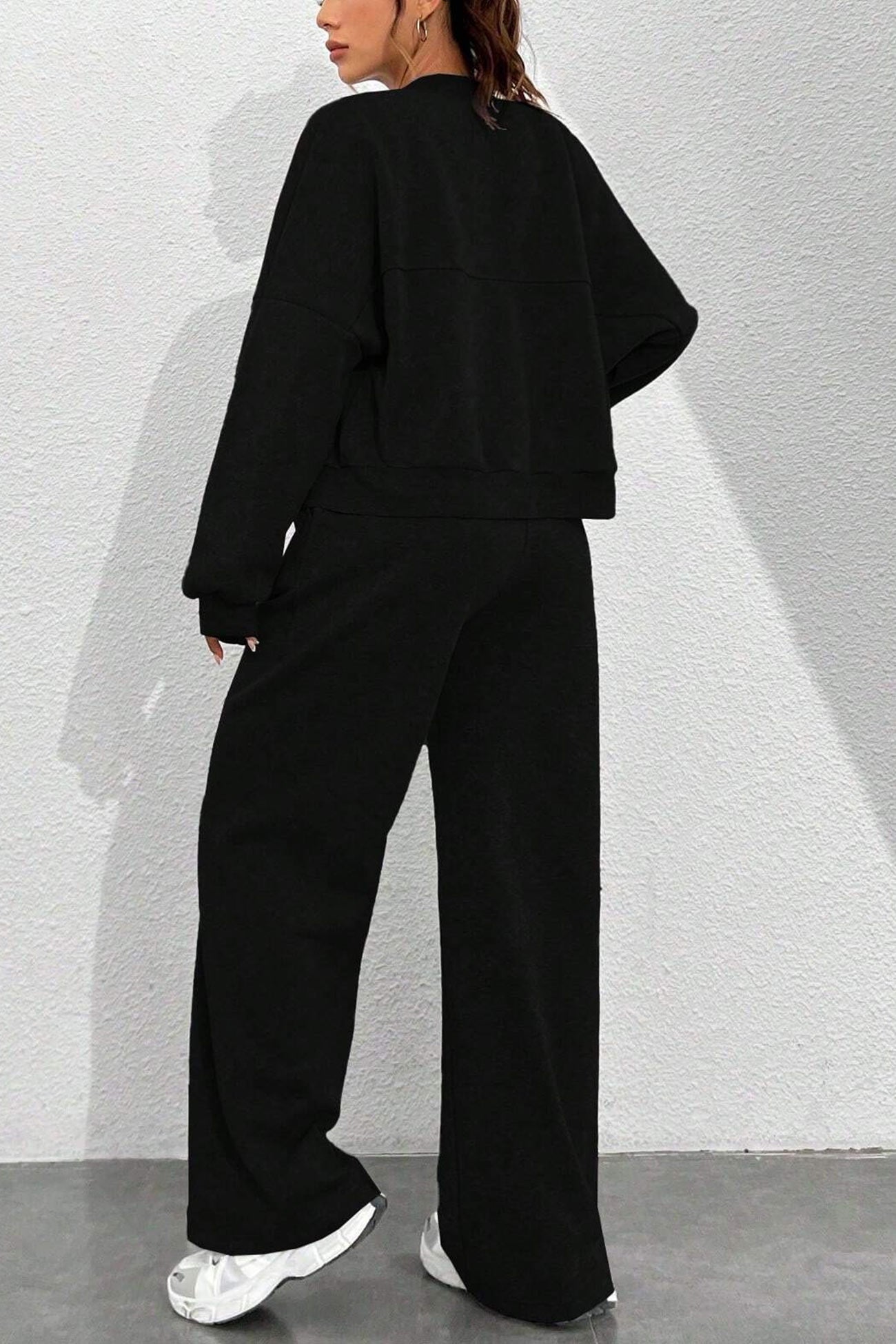 Elegantly Styled Cardigan for Everyday Wear