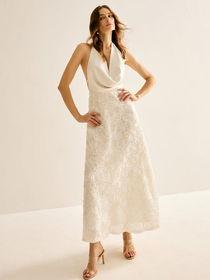 Well Tailored Dress with a Graceful Silhouette