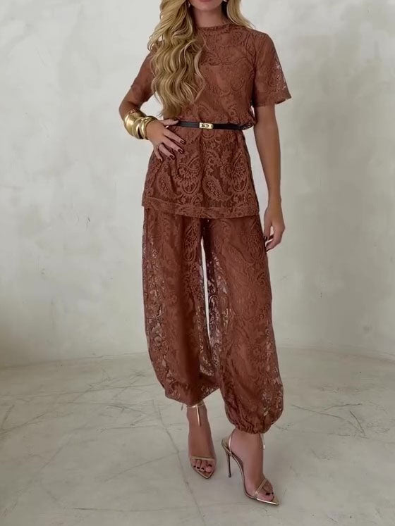 Sophisticated Pants with a Clean Classic Look