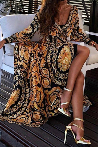 Classic Vintage Dress with a Flattering Fit