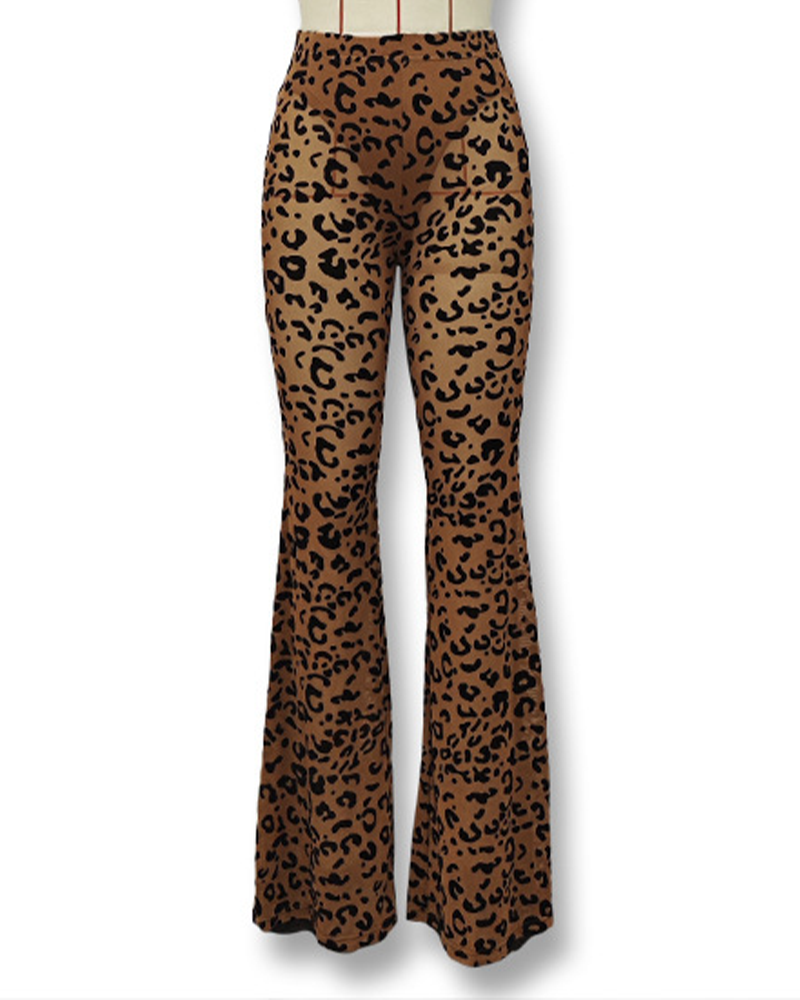 A Vintage Style Pants with Delicate Timeless Details