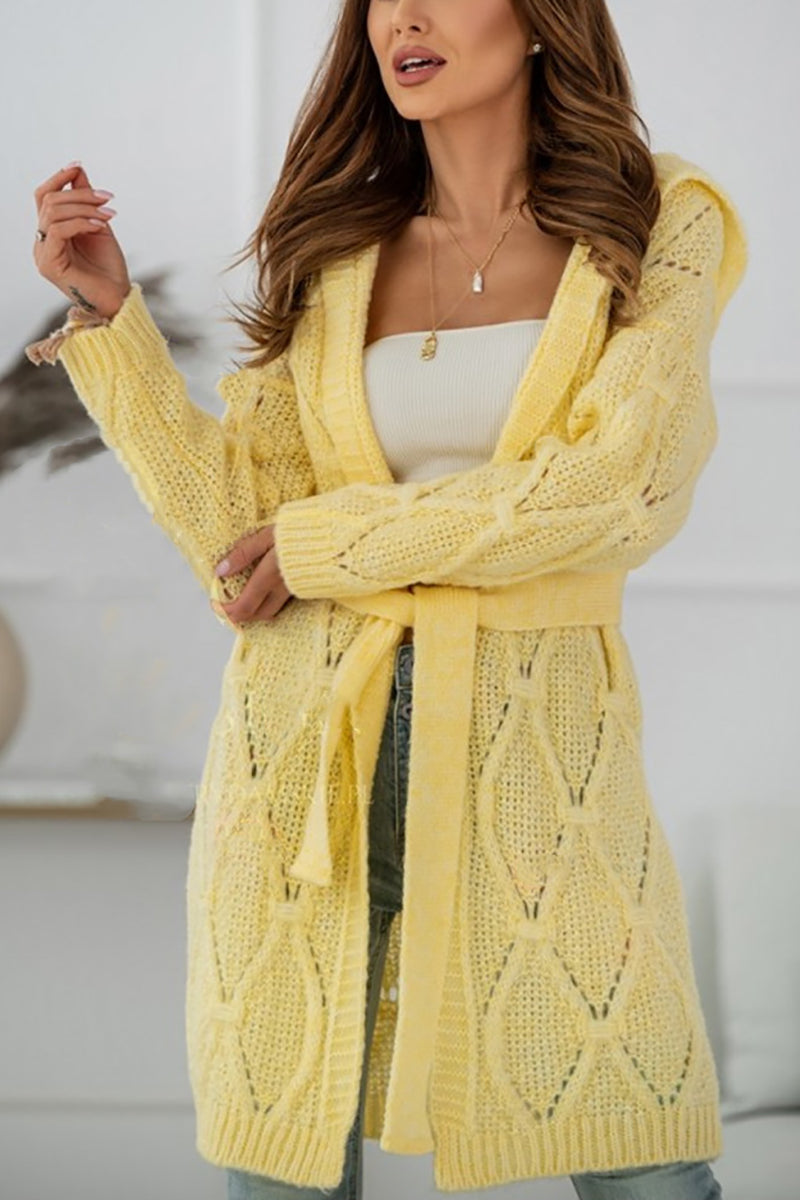 Effortlessly Elegant Cardigan with a Timeless Design