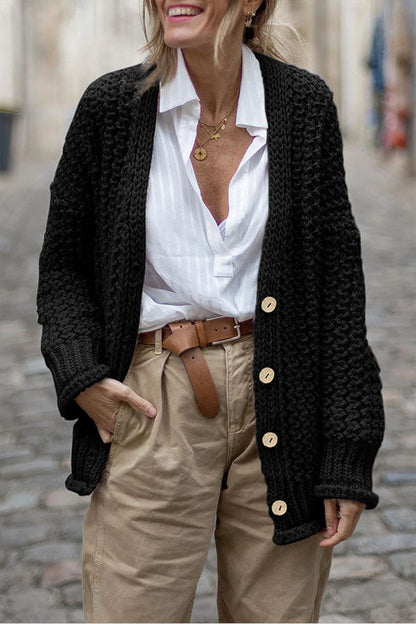 Well Tailored Cardigan with a Graceful Silhouette