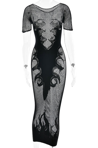 Gracefully Styled Dress for Any Occasion