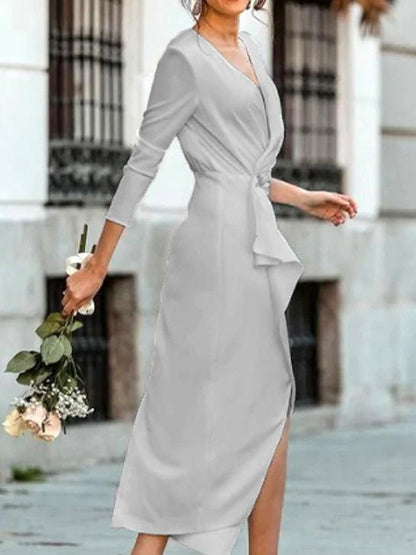 Well Tailored Dress with a Graceful Silhouette