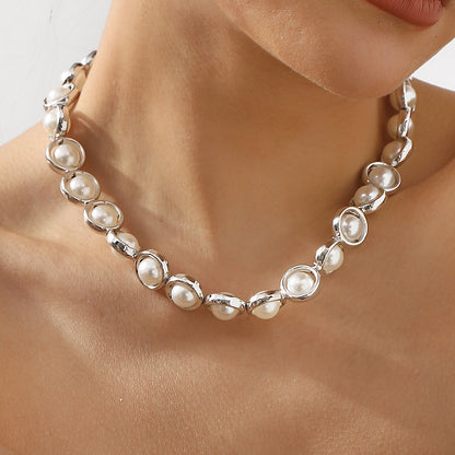 Romantic Pearl Necklace for Special Moments