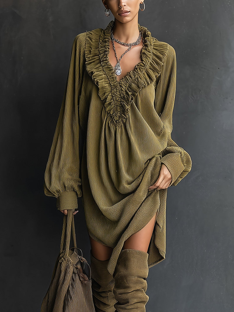 Classic Vintage & Enduringly Stylish Dress