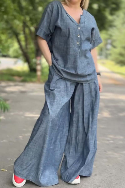 Classic Vintage Pants with a Flattering Fit