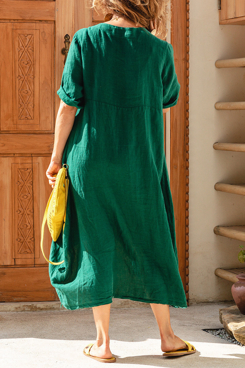 Beautifully Crafted Dress in a Classic Style
