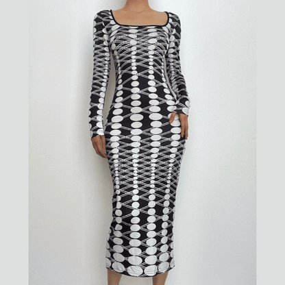 Gracefully Styled Dress for Any Occasion
