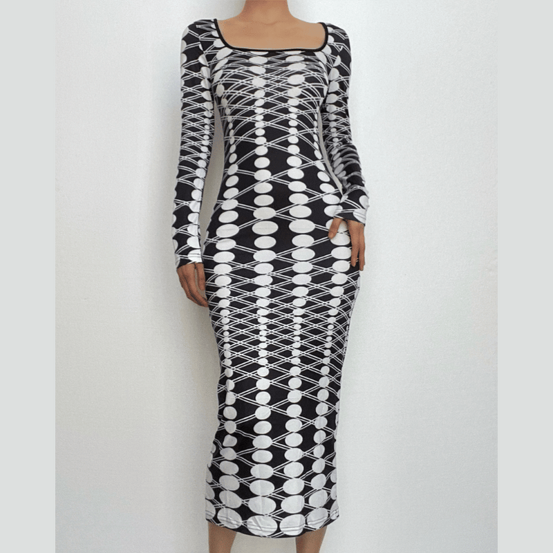 Gracefully Styled Dress for Any Occasion