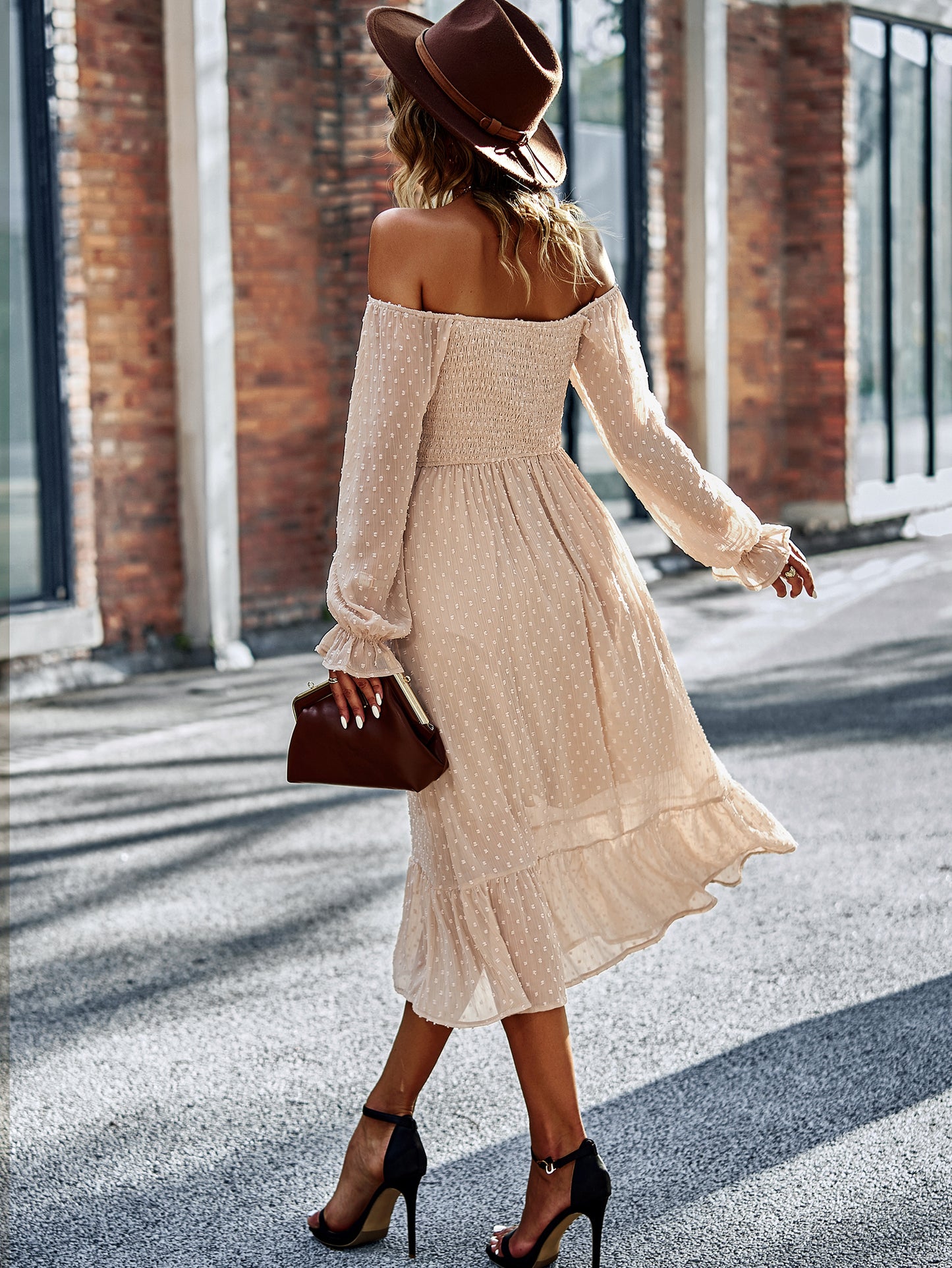 Classic Vintage Dress with a Flattering Fit