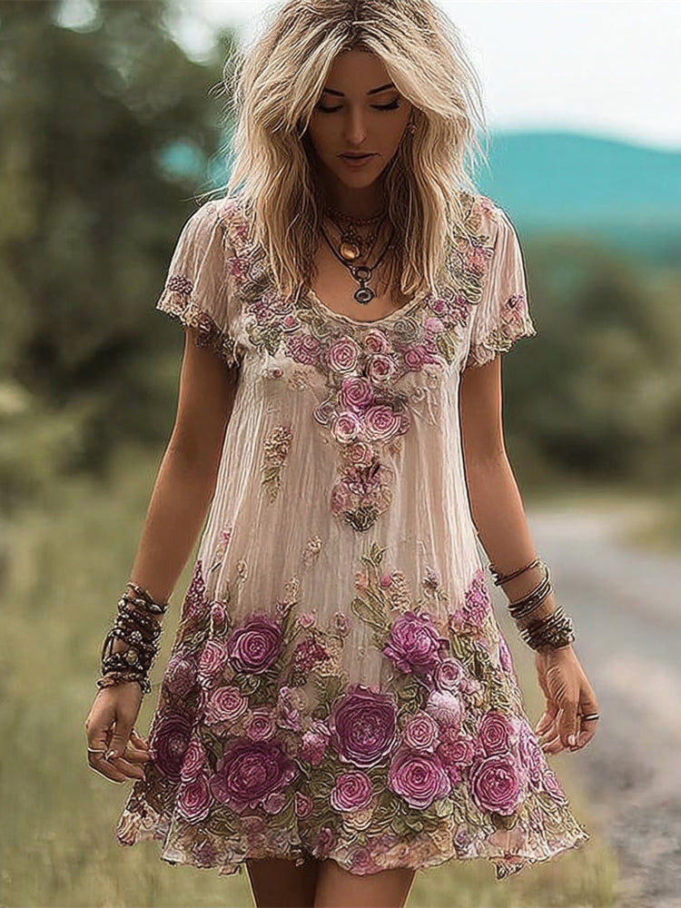 Beautifully Finished Dress in a Timeless Design