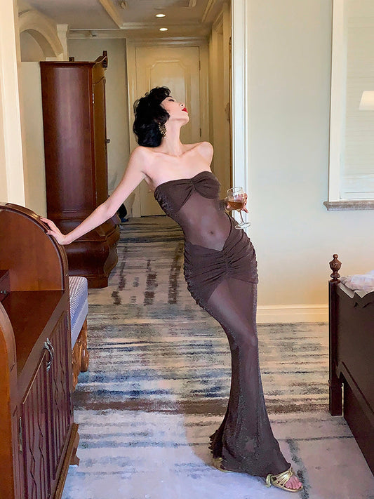 Classic Vintage & Enduringly Stylish Dress