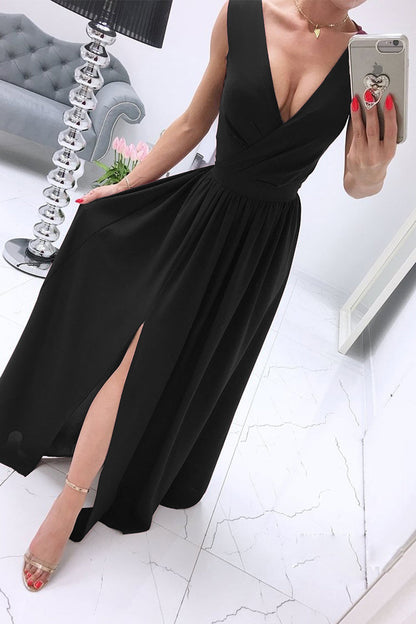 Sophisticated Dress with a Clean Classic Look