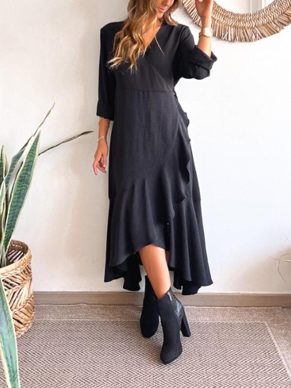Effortlessly Elegant Dress with a Timeless Design
