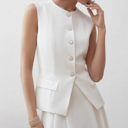 Well Tailored Garment with a Graceful Silhouette