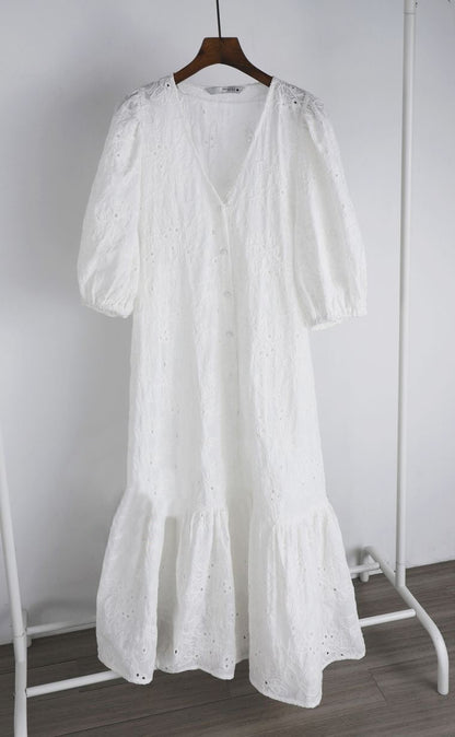 Beautifully Crafted Dress in a Classic Style