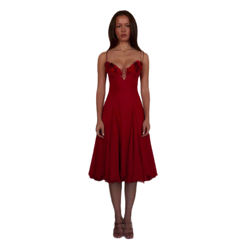 Beautifully Crafted Dress in a Classic Style