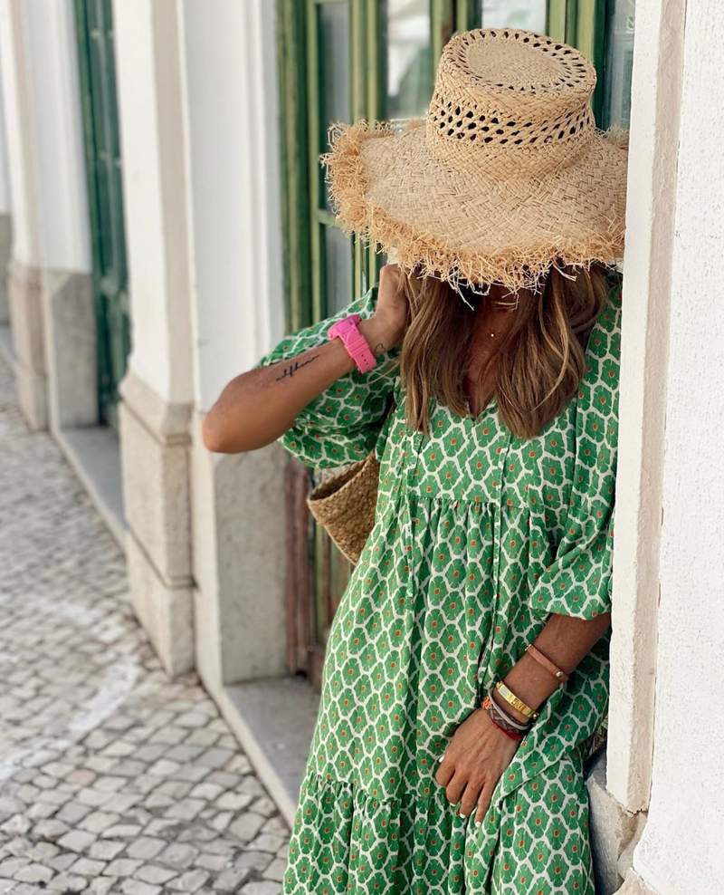 Gracefully Styled Dress for Any Occasion