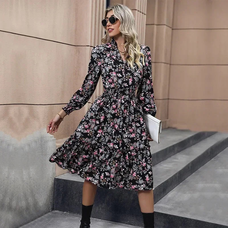 Classic Vintage Dress with a Flattering Fit