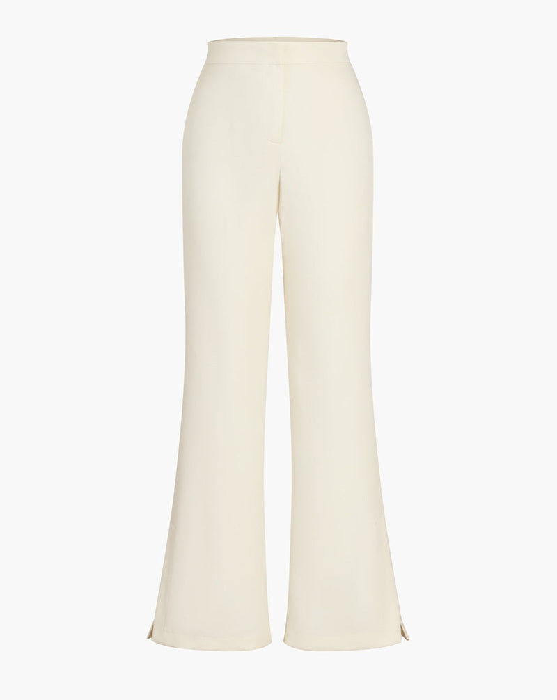Effortlessly Elegant Pants with a Timeless Design