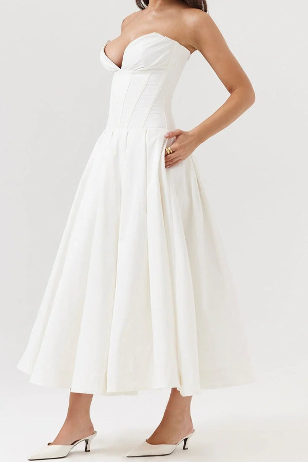 Beautifully Crafted Dress in a Classic Style