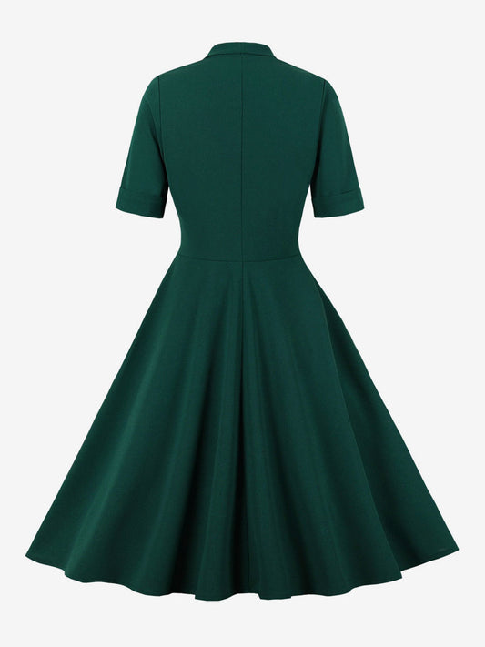 Classic Vintage Dress with a Flattering Fit