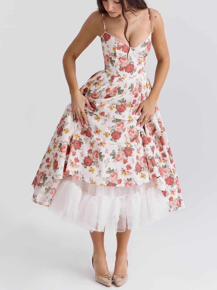 Classic Vintage Dress with a Flattering Fit