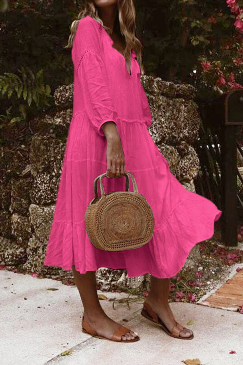 Effortlessly Elegant Dress with a Timeless Design