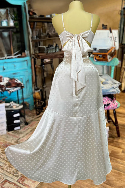 A Vintage Style Dress with Delicate Timeless Details