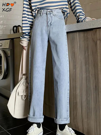 Classic Vintage Pants with a Flattering Fit
