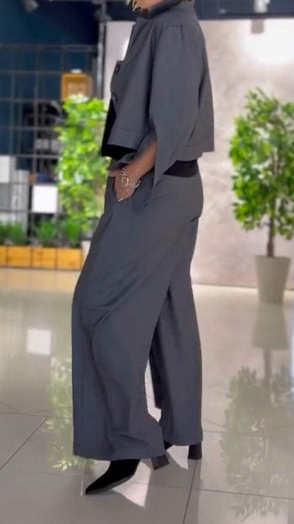 Effortlessly Elegant Garment with a Timeless Design