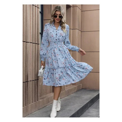 Classic Vintage Dress with a Flattering Fit
