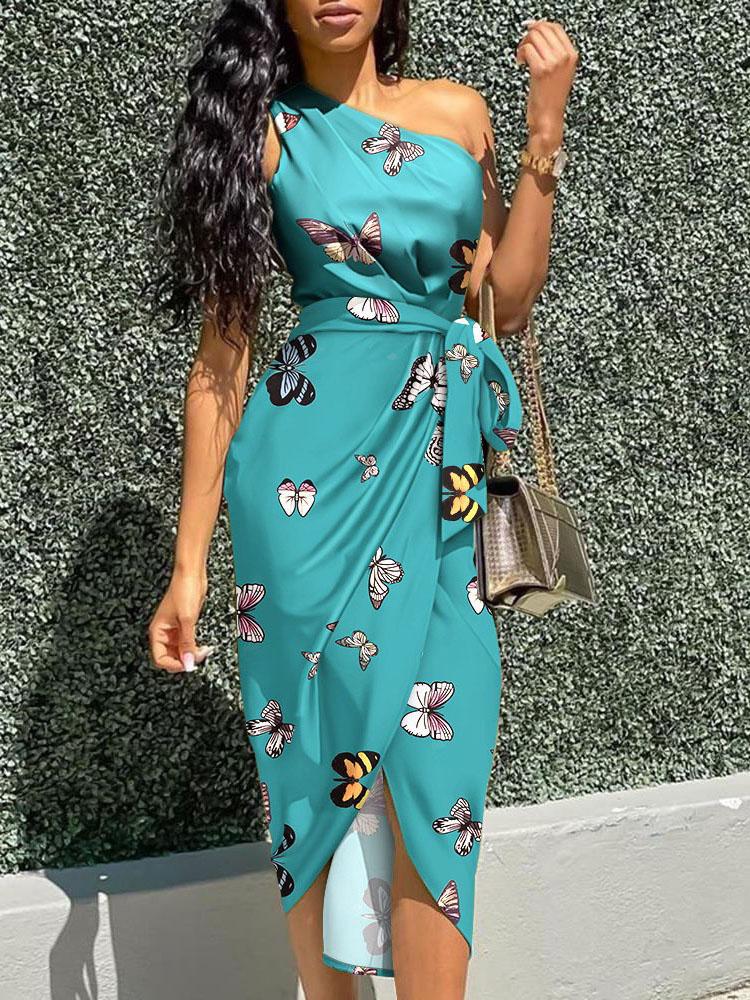 Classic Vintage Dress with a Flattering Fit